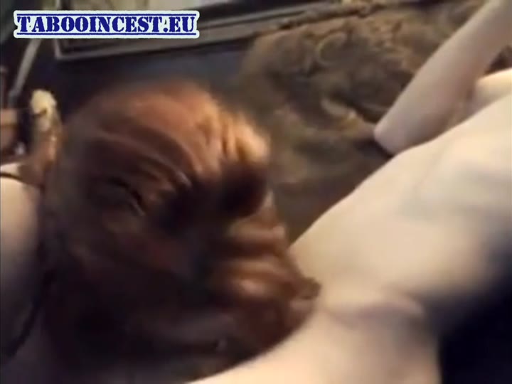 Incest at home – masked mom who doesn’t want to be filmed sucks her son’s dick