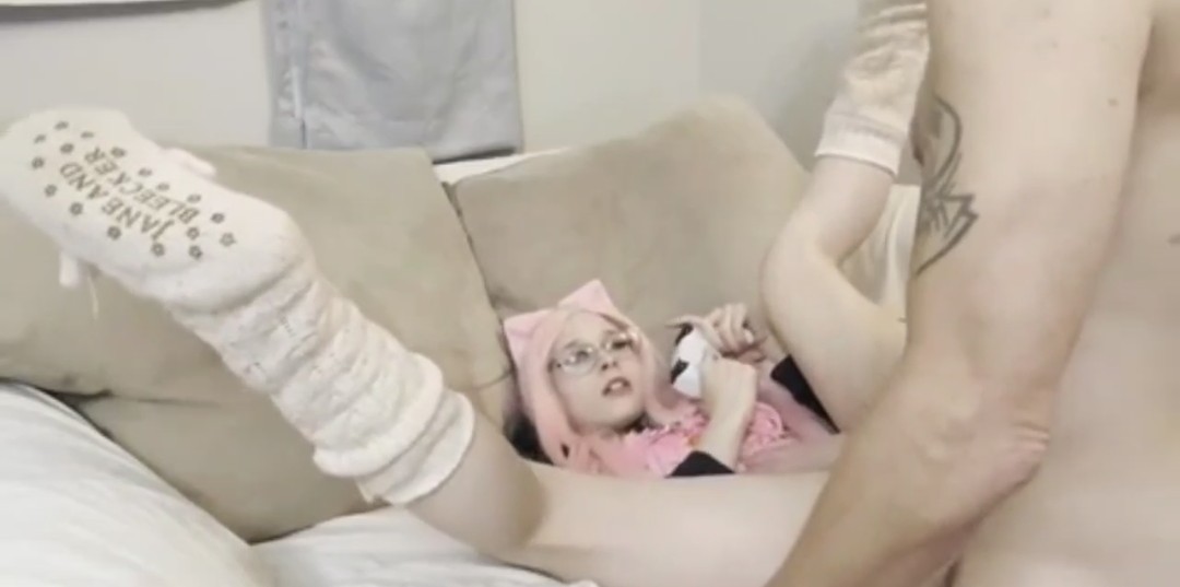 Dad fucks me while I play on PS5