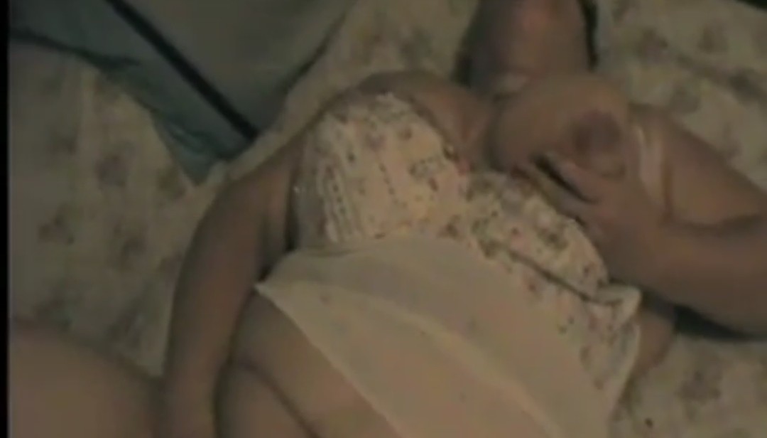 With my average dick I always satisfy my big pussy mom