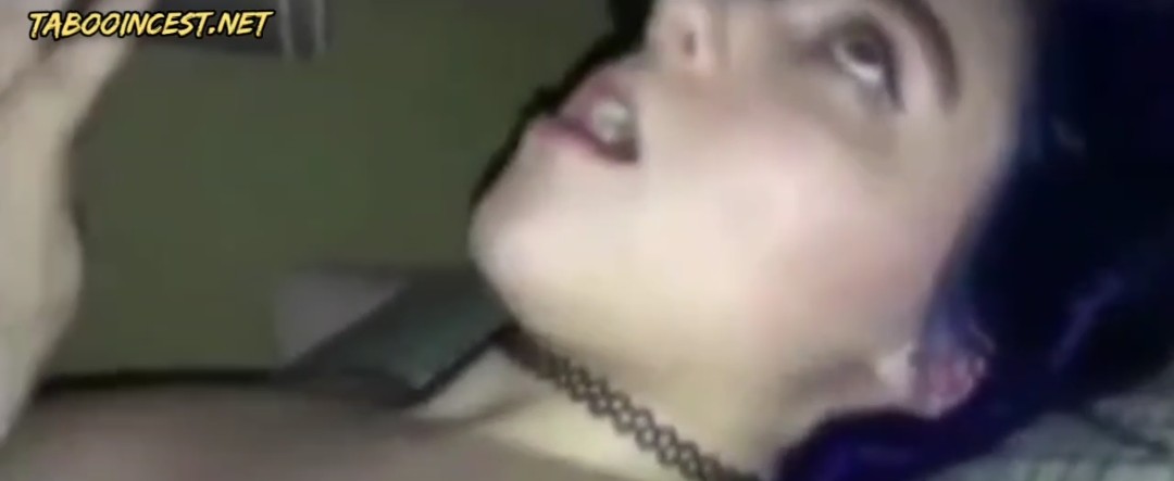 Mom I’m a slut, daughter talks to her mother while having sex with her boyfriend